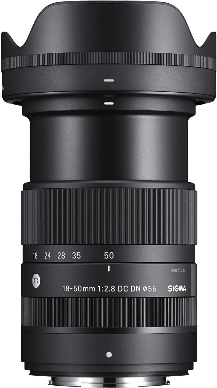 لنز سیگما 18-50mm F2.8 DC DN Contemporary برای Fujifilm X mount، نسخه امارات لنز سیگما 18-50mm F2.8 DC DN Contemporary برای Fujifilm X mount، نسخه امارات