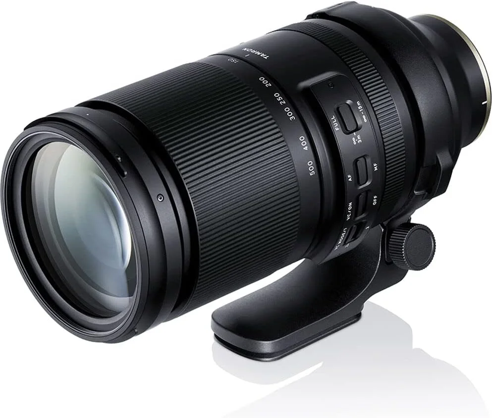 لنز تامرون 150-500mm f/5-6.7 Di III VC VXD برای دوربین های فول فریم بدون آینه سونی نسخه امارات لنز تامرون 150-500mm f/5-6.7 Di III VC VXD برای دوربین های فول فریم بدون آینه سونی نسخه امارات