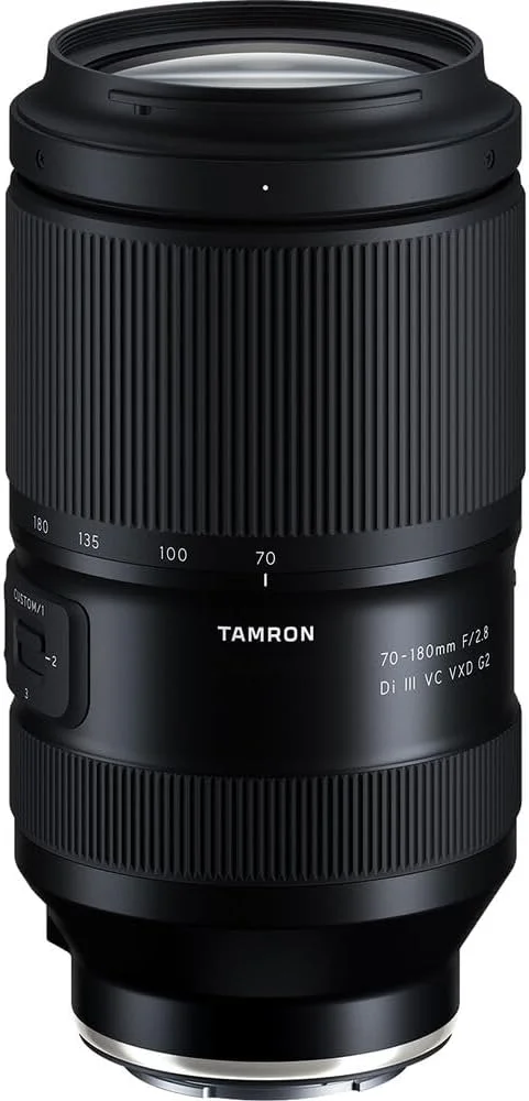 لنز تامرون 70-180mm f/2.8 Di III VC VXD G2 برای Sony E (AFA065S-700) به همراه کارت حافظه 64 گیگابایتی، کیت فیلتر 3 تکه، کوله پشتی، کارت خوان، کیف کارت، کیت تمیز کننده کامل، درپوش لنز لنز تامرون 70-180mm f/2.8 Di III VC VXD G2 برای Sony E (AFA065S-700) به همراه کارت حافظه 64 گیگابایتی، کیت فیلتر 3 تکه، کوله پشتی، کارت خوان، کیف کارت، کیت تمیز کننده کامل، درپوش لنز