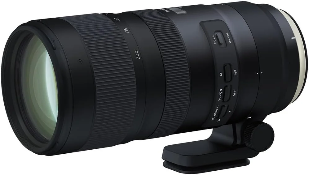 لنز تامرون SP 70-200mm f/2.8 Di VC USD G2 سازگار با Canon EF (مدل بین المللی) به همراه کارت حافظه 64 گیگابایتی Extreme Pro SD + فیلتر 77 میلی متری + کیف لنز 10 اینچی + کیف کارت حافظه + بند + کیت تمیز کننده لنز تامرون SP 70-200mm f/2.8 Di VC USD G2 سازگار با Canon EF (مدل بین المللی) به همراه کارت حافظه 64 گیگابایتی Extreme Pro SD + فیلتر 77 میلی متری + کیف لنز 10 اینچی + کیف کارت حافظه + بند + کیت تمیز کننده