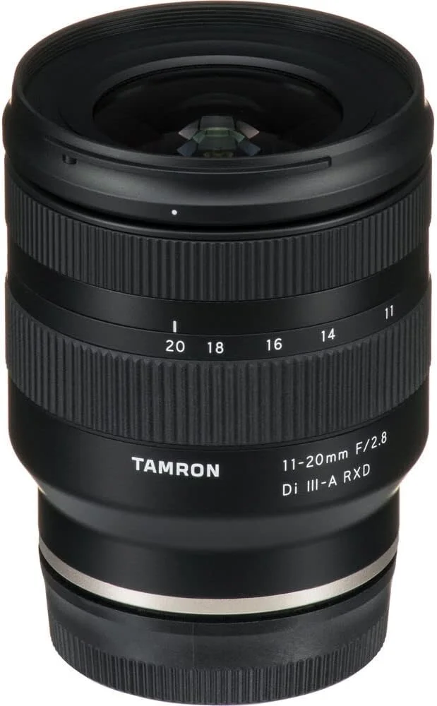 لنز Tamron 11-20mm f/2.8 Di III-A RXD برای Sony E (AFB060S-700) مدل بین المللی به همراه 2 عدد کارت SD 64 گیگابایتی + کیف لنز + ریموت کنترل بی سیم + سه پایه انعطاف پذیر + کیت فیلتر 3 تکه + کیت تمیز کننده لنز لنز Tamron 11-20mm f/2.8 Di III-A RXD برای Sony E (AFB060S-700) مدل بین المللی به همراه 2 عدد کارت SD 64 گیگابایتی + کیف لنز + ریموت کنترل بی سیم + سه پایه انعطاف پذیر + کیت فیلتر 3 تکه + کیت تمیز کننده لنز