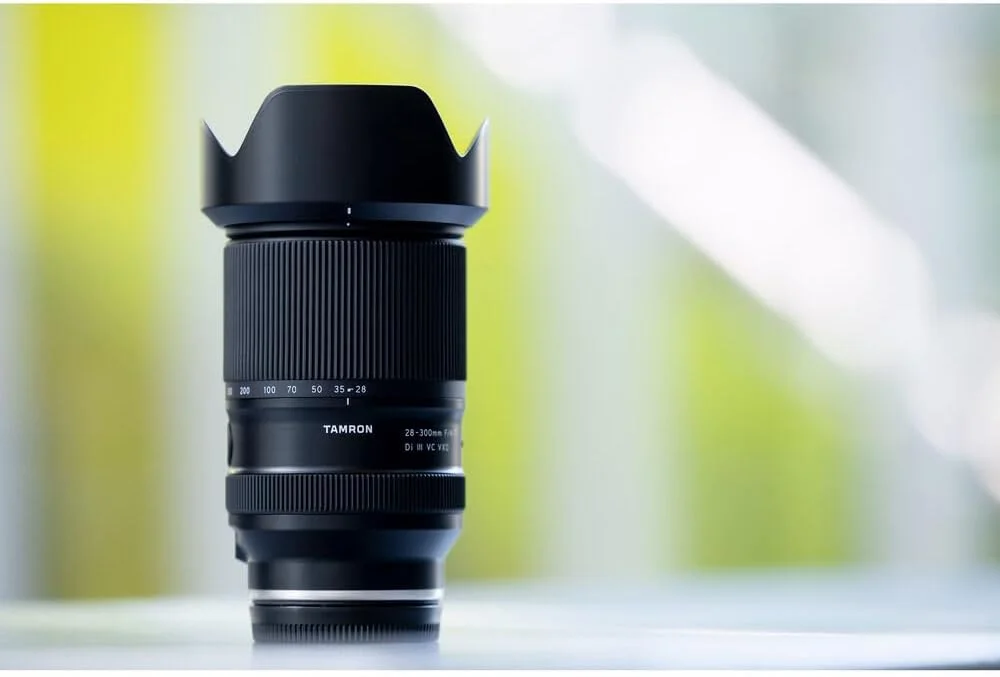 لنز سبک وزن تامرون 28-300mm f/4-7.1 Di III VC VXD برای دوربینهای بدون آینه (Sony E) (A074) + کارت حافظه 64 گیگابایتی + کیت فیلتر + کوله پشتی + کیف لنز + سه پایه انعطاف پذیر + نگهدارنده درب لنز + موارد دیگر لنز سبک وزن تامرون 28-300mm f/4-7.1 Di III VC VXD برای دوربینهای بدون آینه (Sony E) (A074) + کارت حافظه 64 گیگابایتی + کیت فیلتر + کوله پشتی + کیف لنز + سه پایه انعطاف پذیر + نگهدارنده درب لنز + موارد دیگر