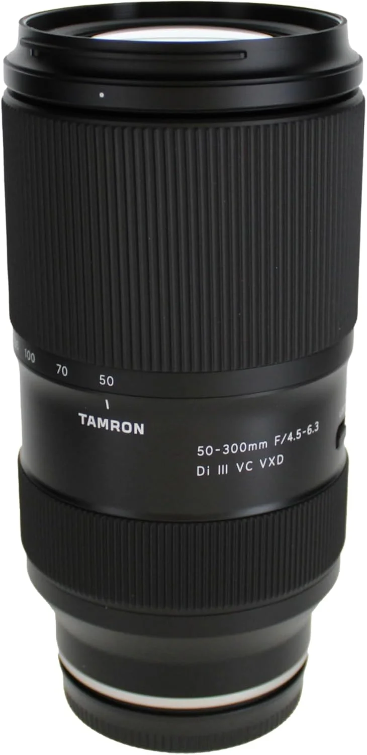 لنز تامرون 50-300mm f/4.5-6.3 Di III VC VXD برای دوربین‌های بدون آینه (Sony E) (AFA069S700) + کیت فیلتر + کیف لنز + نگهدارنده درب لنز + کیت تمیز کننده