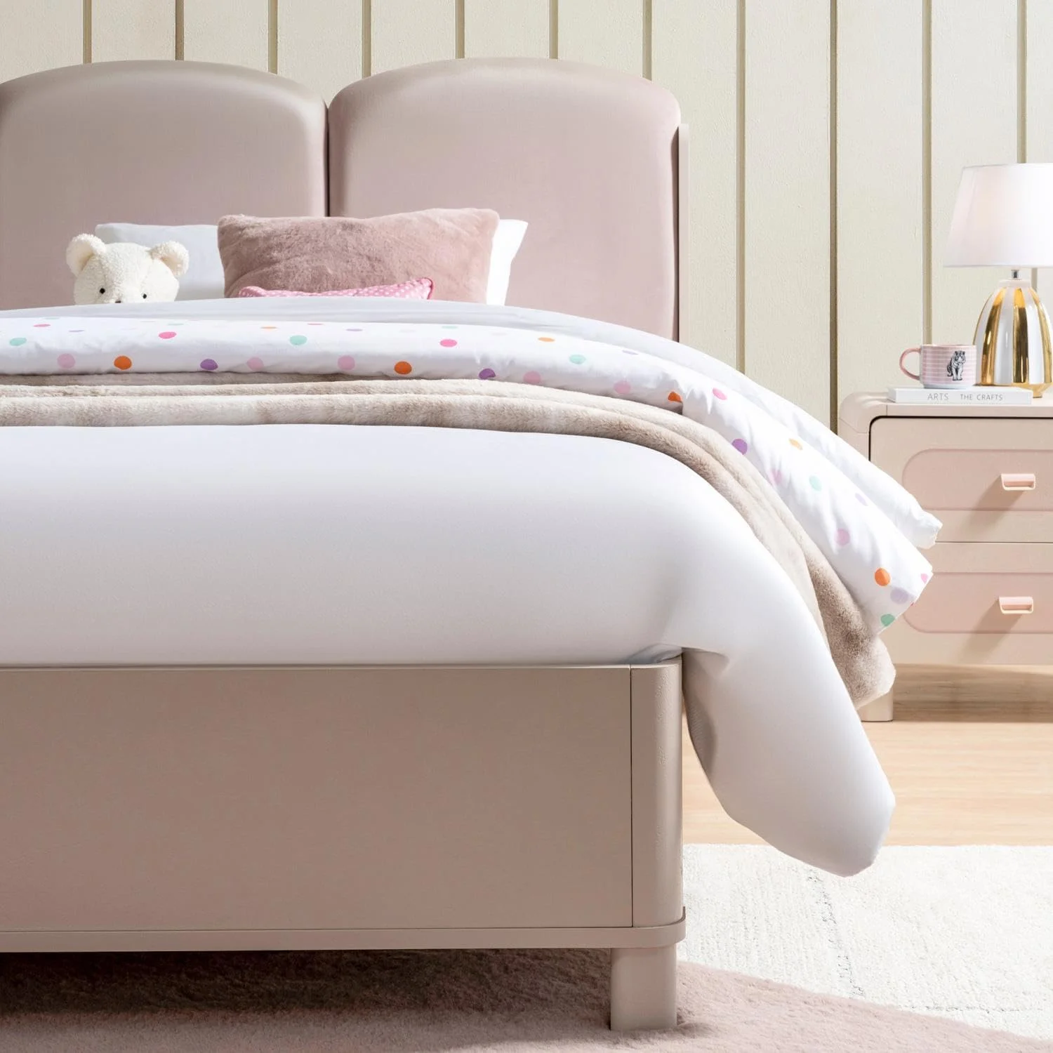 تخت یک نفره کودک لونا پان هوم 120X200 سانتی متر - صورتی تخت یک نفره کودک لونا پان هوم 120X200 سانتی متر - صورتی