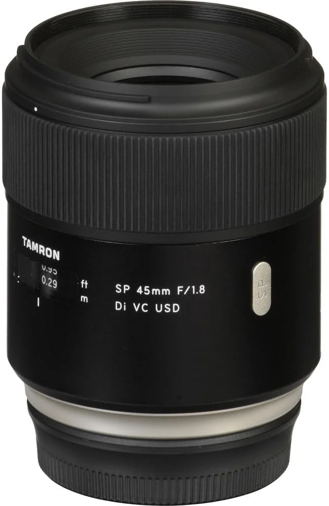 لنز تامرون SP 45mm f/1.8 Di VC USD سازگار با نیکون F (مدل بین المللی) به همراه کارت حافظه 64 گیگابایتی Extreme Pro SD + فیلتر 67 میلی متری + کیف لنز 6 اینچی + کیف کارت حافظه + کارت خوان SD + بند + کیت تمیز کننده لنز تامرون SP 45mm f/1.8 Di VC USD سازگار با نیکون F (مدل بین المللی) به همراه کارت حافظه 64 گیگابایتی Extreme Pro SD + فیلتر 67 میلی متری + کیف لنز 6 اینچی + کیف کارت حافظه + کارت خوان SD + بند + کیت تمیز کننده