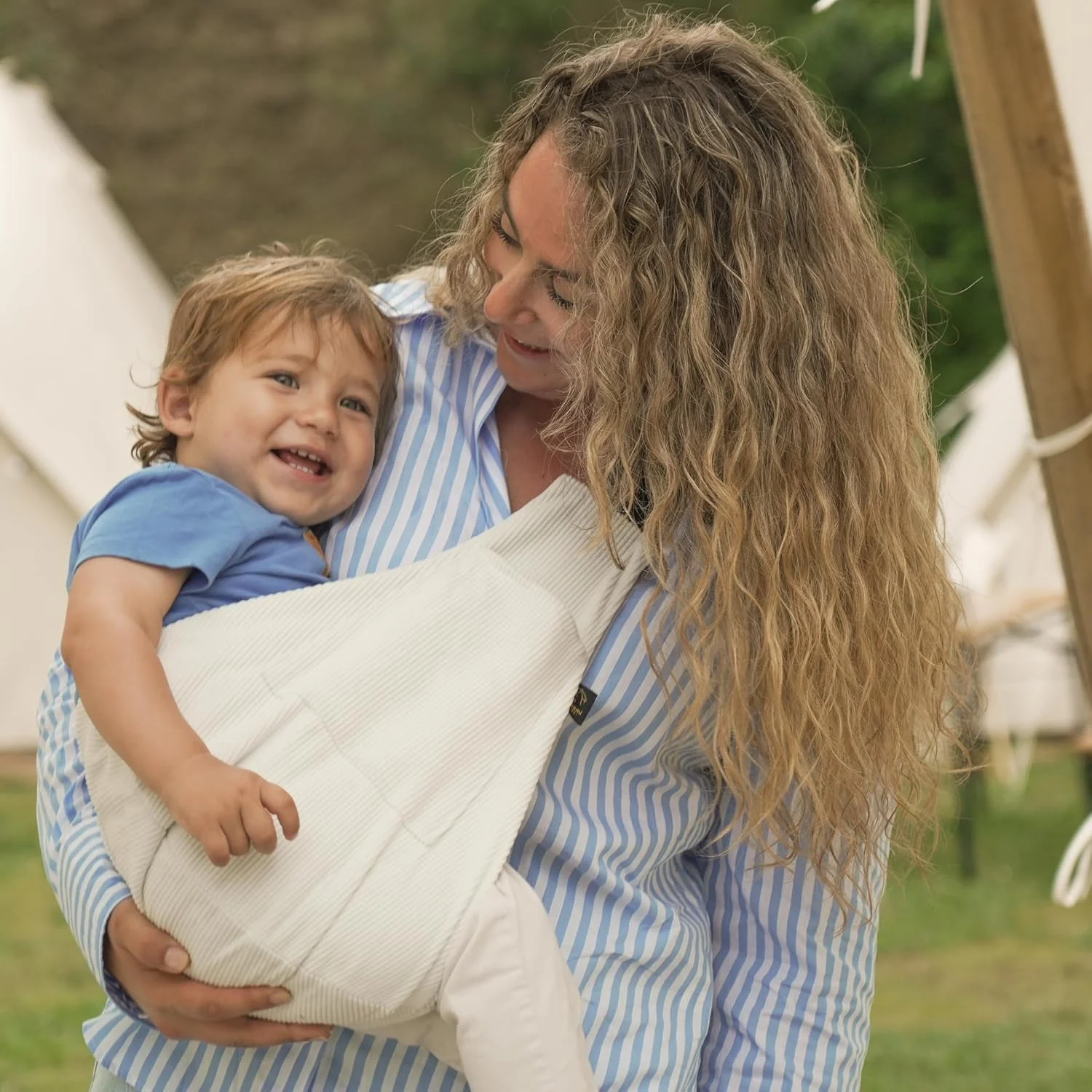 آغوشی کودک ارگونومیک، سبک و قابل تنظیم با جیب زیپدار، پد شانه و پشتیبانی ضد لغزش، مناسب برای پدران و مادران ماجراجو و تازهکار، از 9 ماهگی تا 4 سالگی آغوشی کودک ارگونومیک، سبک و قابل تنظیم با جیب زیپدار، پد شانه و پشتیبانی ضد لغزش، مناسب برای پدران و مادران ماجراجو و تازهکار، از 9 ماهگی تا 4 سالگی