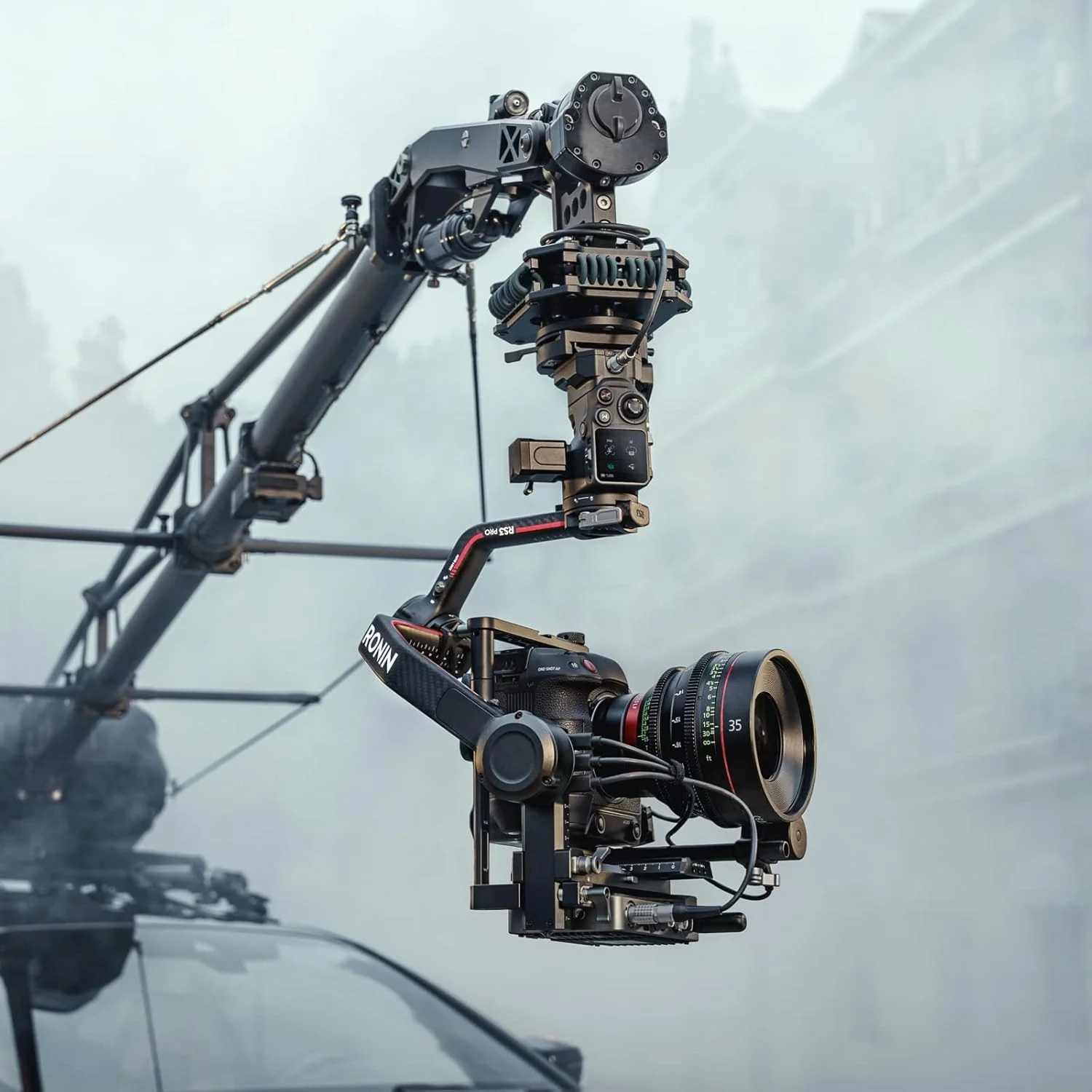 DJI RS 3 Pro Combo - تثبیت کننده گیمبال 3 محوره برای دوربین های DSLR و سینمایی، قفل های محور خودکار، بازوهای محور فیبر کربنی توسعه یافته، انتقال O3 Pro، نسخه امارات DJI RS 3 Pro Combo - تثبیت کننده گیمبال 3 محوره برای دوربین های DSLR و سینمایی، قفل های محور خودکار، بازوهای محور فیبر کربنی توسعه یافته، انتقال O3 Pro، نسخه امارات
