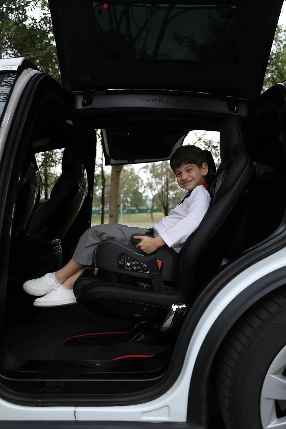 Jovikids I-Size Booster Seat for Car with ISOFIX, 125-150cm (Group 2/3, 6-12 Years), Portable Car Seats for Kids, Comfortable, Compact, Convenient for Everyday Use, Great for Travel, ECE R129, Black Jovikids I-Size Booster Seat for Car with ISOFIX, 125-150cm (Group 2/3, 6-12 Years), Portable Car Seats for Kids, Comfortable, Compact, Convenient for Everyday Use, Great for Travel, ECE R129, Black