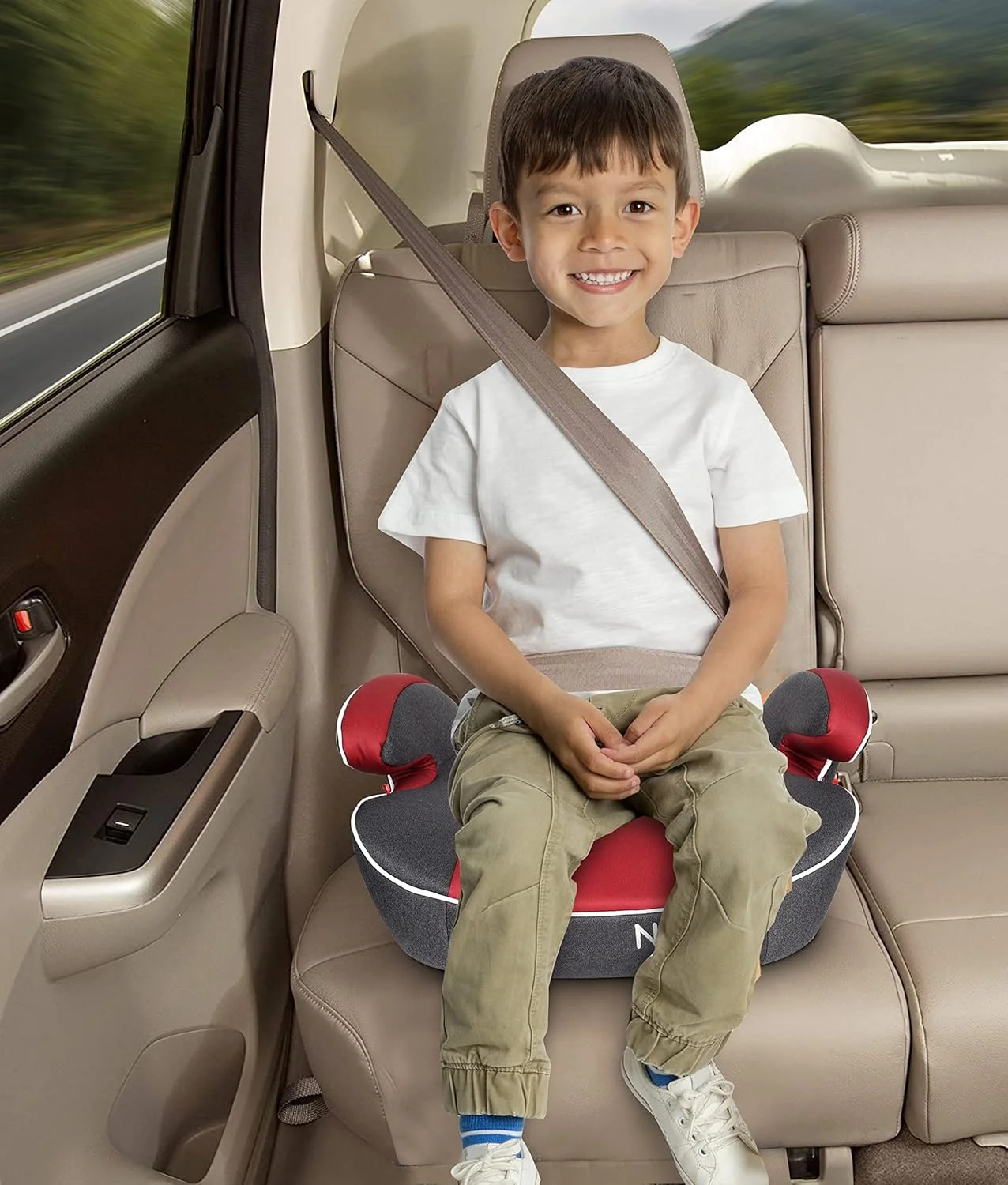 صندلی بوستر کودک Nurtur Enzo - صندلی با تکیه گاه دست، صندلی بوستر پشتی باریک بادی برای مسافرت، مناسب برای 4 تا 12 سال (گروه 2/3) - قرمز صندلی بوستر کودک Nurtur Enzo - صندلی با تکیه گاه دست، صندلی بوستر پشتی باریک بادی برای مسافرت، مناسب برای 4 تا 12 سال (گروه 2/3) - قرمز