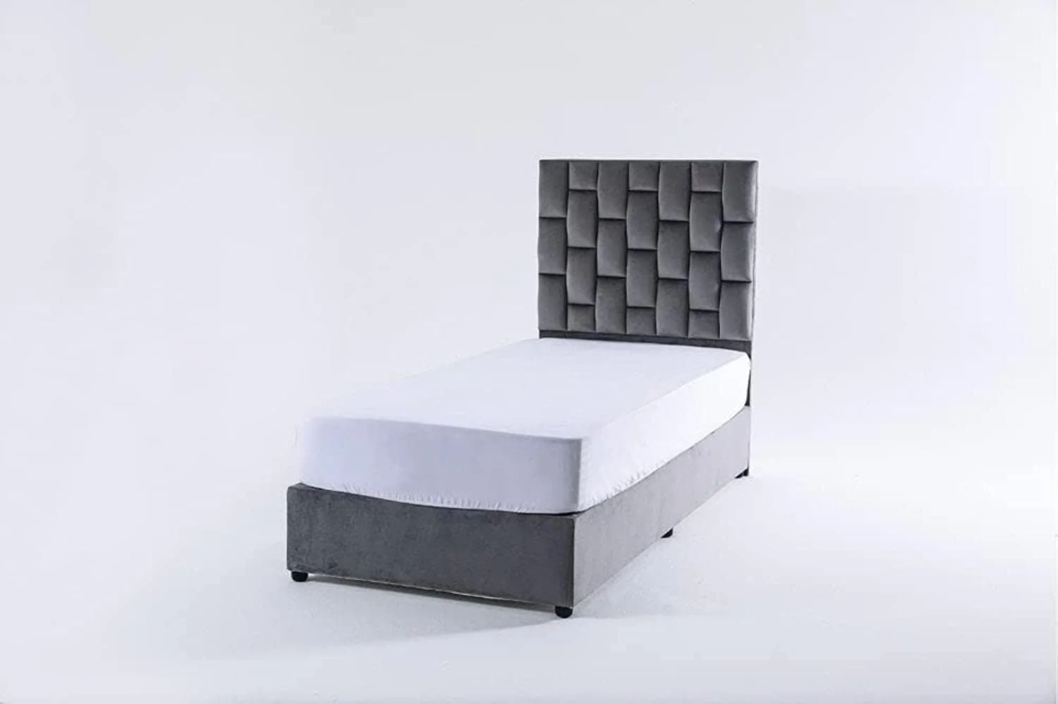 تخت یک نفره دیانا از مبلمان خانگی پان امارات، مخمل، 120X200، خاکستری تخت یک نفره دیانا از مبلمان خانگی پان امارات، مخمل، 120X200، خاکستری