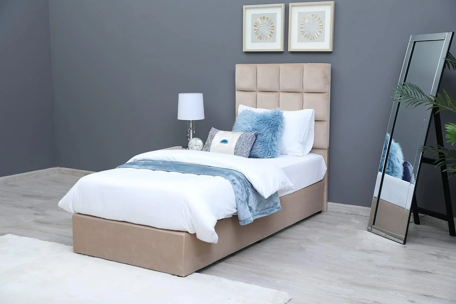 تخت یک نفره اولگا پان امارات هوم فرنیشینگ مخمل 120X200 بژ تخت یک نفره اولگا پان امارات هوم فرنیشینگ مخمل 120X200 بژ