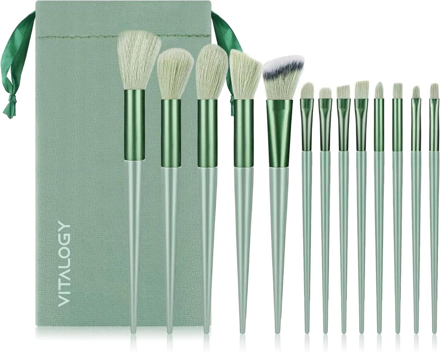 Vitalogy - ست برس آرایشی حرفه ای - ست 13 عددی ممتاز برای ترکیب کرم پودر، رژگونه، کانسیلر، سایه چشم، برس های آرایش چشم، ست برس مسافرتی با کیف نگهداری (سبز نعنایی)