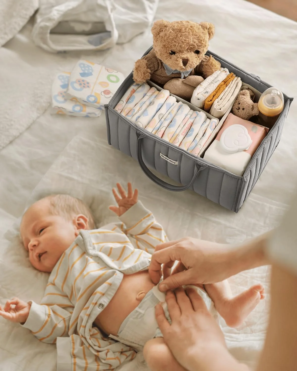 ارگانایزر سبد لوازم کودک Blissful Diary، سبد نگهداری شیک برای لوازم ضروری نوزاد و ایستگاه تعویض پوشک، هدیه ای برای سیسمونی و ضروری برای ثبت نام، خاکستری روشن
