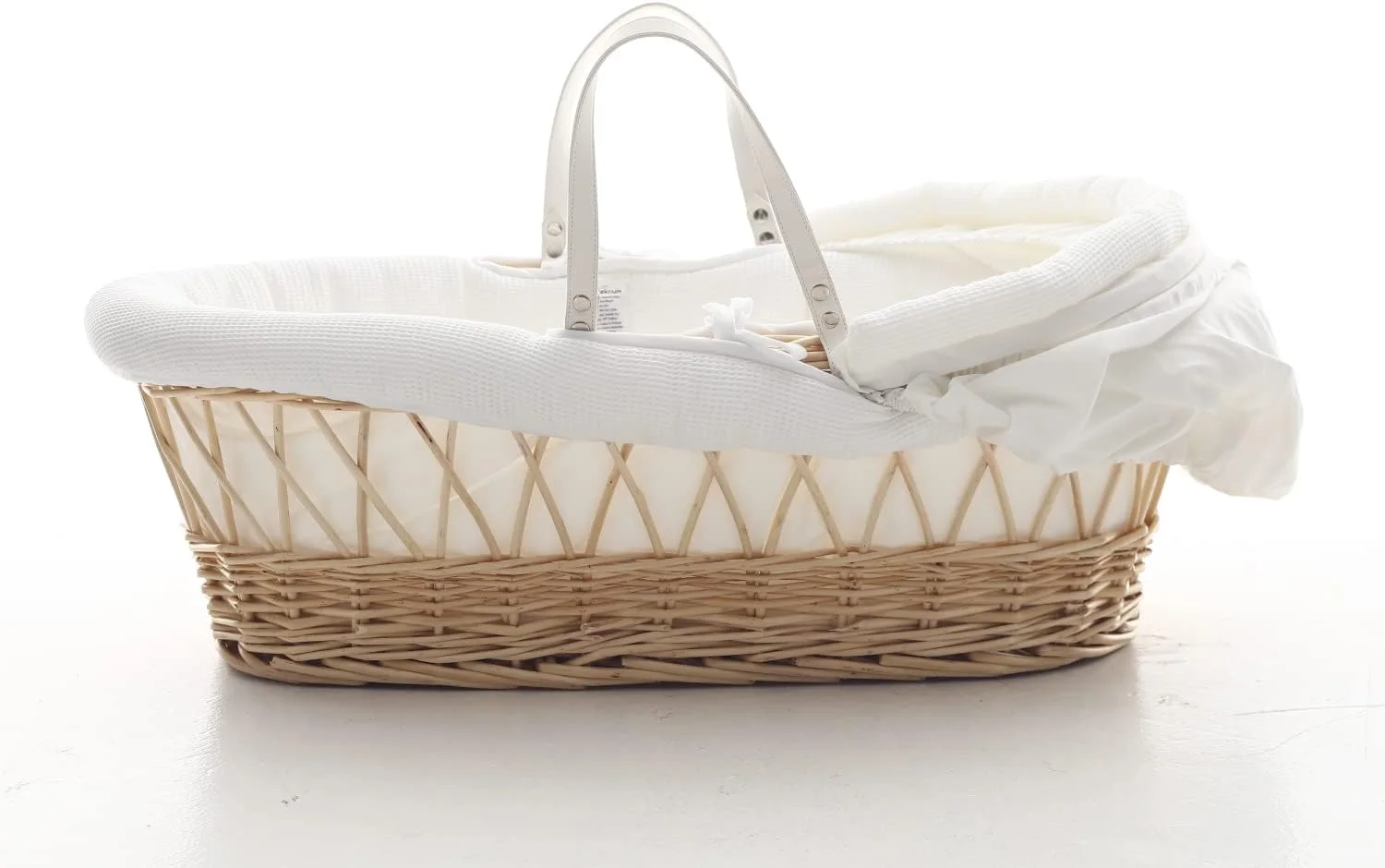 سبد موسی حصیری نوزاد تیکنوم، سرویس خواب وافل سفید، مناسب نوزاد، فضای خواب، سبک وزن، سایبان قابل تنظیم، آستر نرم و راحت، تشک، لحاف، حمل آسان، 0-6 ماه، حداکثر وزن 18 کیلوگرم، چوبی قهوه ای