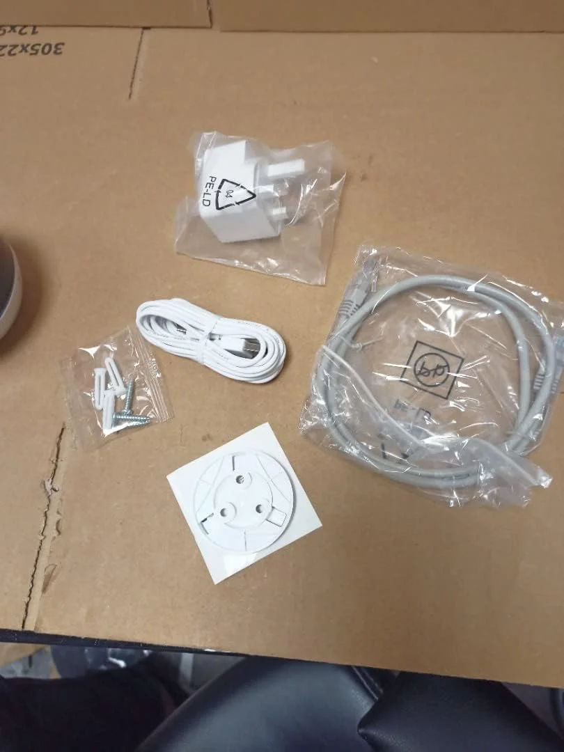 دوربین مداربسته EZVIZ C6W، دوربین وای فای داخلی، دوربین خانگی بی سیم 4 مگاپیکسلی با تشخیص حرکت، ردیابی خودکار، دید در شب 360 درجه، True-WDR، مکالمه دو طرفه، شاتر حریم خصوصی، هشدار فوری، سازگار با الکسا دوربین مداربسته EZVIZ C6W، دوربین وای فای داخلی، دوربین خانگی بی سیم 4 مگاپیکسلی با تشخیص حرکت، ردیابی خودکار، دید در شب 360 درجه، True-WDR، مکالمه دو طرفه، شاتر حریم خصوصی، هشدار فوری، سازگار با الکسا