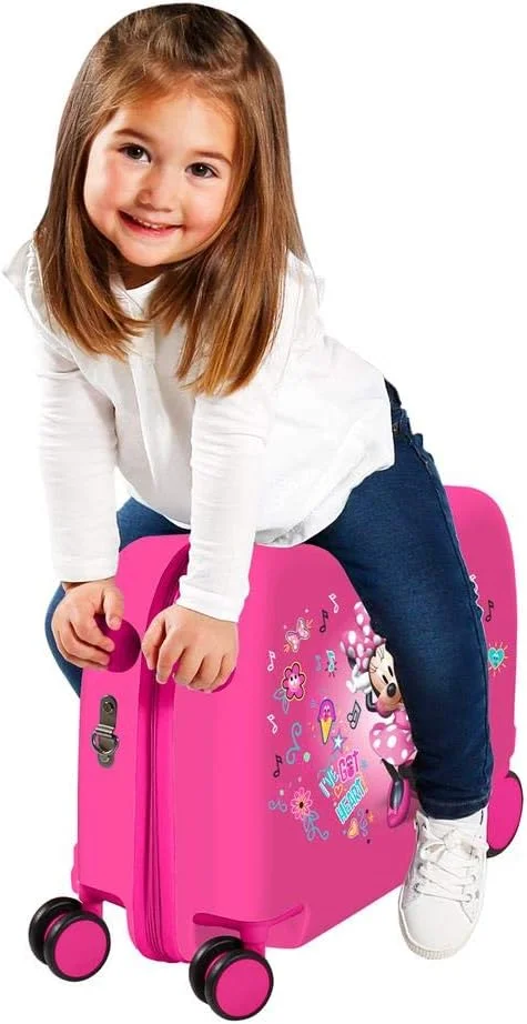 چمدان چرخ دار بچه گانه دیزنی مینی موس با استیکرهای صورتی، ابعاد 50x38x20 سانتی متر، جنس ABS سخت، قفل ترکیبی، 34 لیتر، 2.1 کیلوگرم، 2 چرخ، مناسب کابین هواپیما چمدان چرخ دار بچه گانه دیزنی مینی موس با استیکرهای صورتی، ابعاد 50x38x20 سانتی متر، جنس ABS سخت، قفل ترکیبی، 34 لیتر، 2.1 کیلوگرم، 2 چرخ، مناسب کابین هواپیما