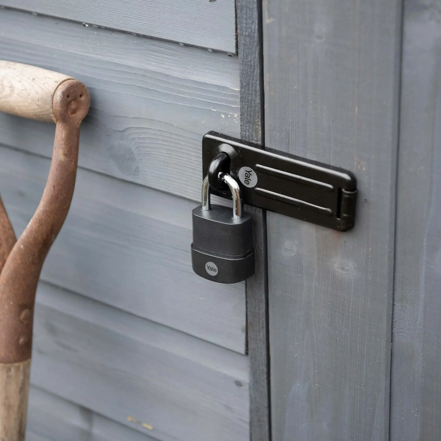 قفل آویز ضد آب حداکثر امنیت Yale - Y227B/55/126/1 با محافظ 55 میلی‌متری - میله بورون باز - 3 کلید