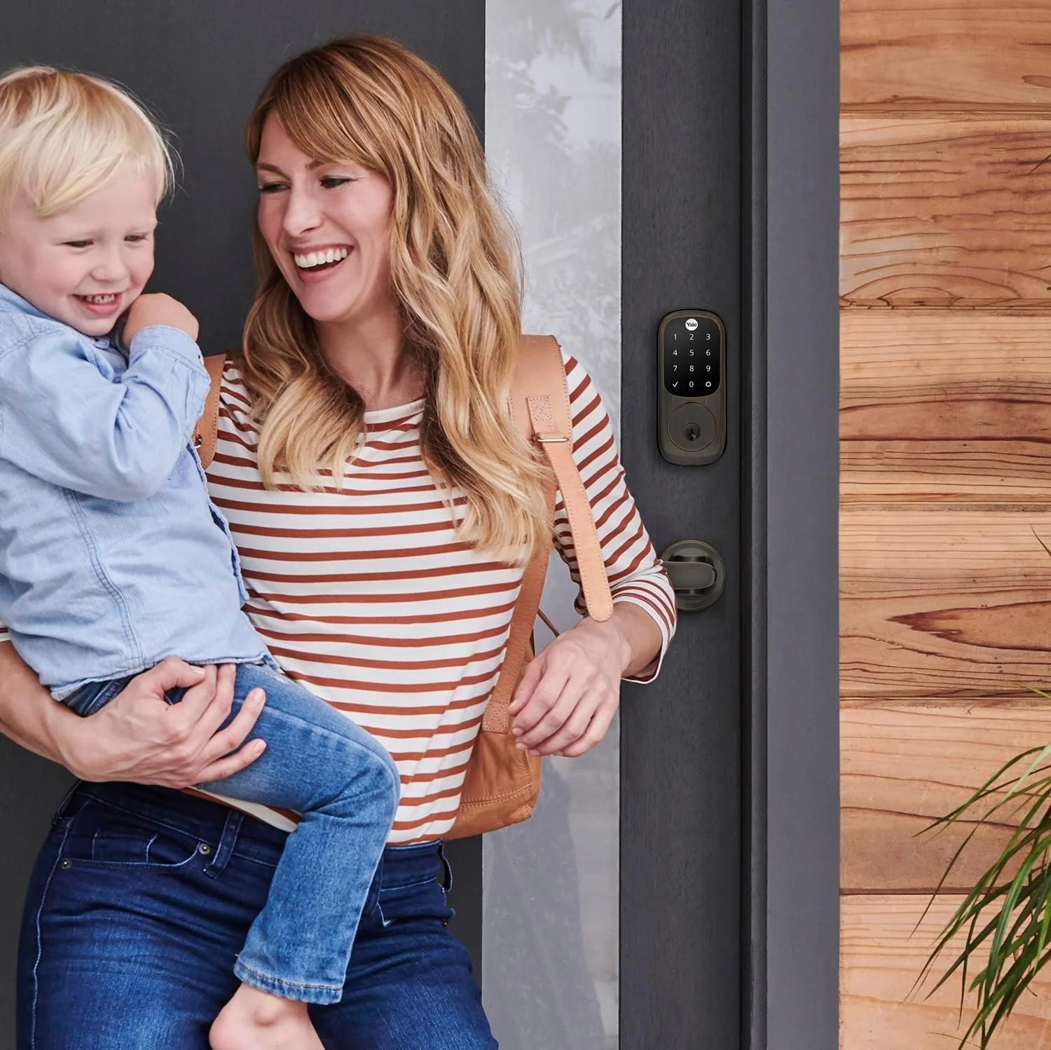 قفل Yale Assure - قفل درب صفحه کلید لمسی برنزی