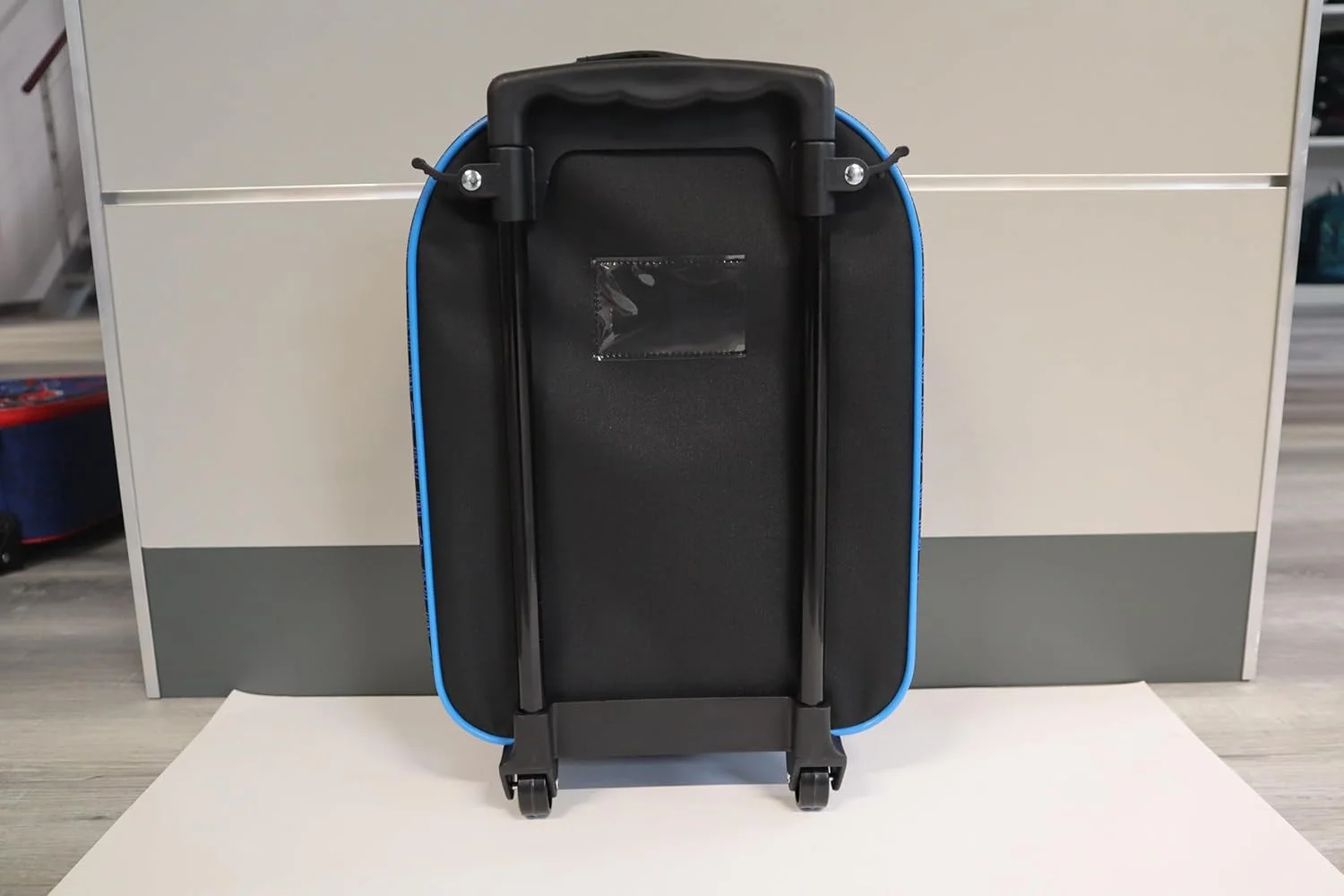 چمدان چرخدار کودکانه Undercover - محفظه اصلی جادار - همراه ایده آل سفر - میله تلسکوپی قابل تنظیم و ثابت