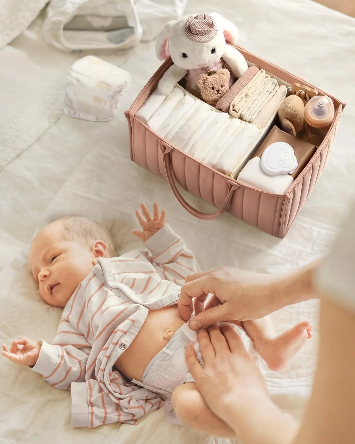 ارگانایزر لوازم کودک کامیتی، سبد ذخیره سازی شیک برای لوازم ضروری نوزاد و ایستگاه تعویض پوشک، هدیه ای برای سیسمونی نوزاد (صورتی) ارگانایزر لوازم کودک کامیتی، سبد ذخیره سازی شیک برای لوازم ضروری نوزاد و ایستگاه تعویض پوشک، هدیه ای برای سیسمونی نوزاد (صورتی)