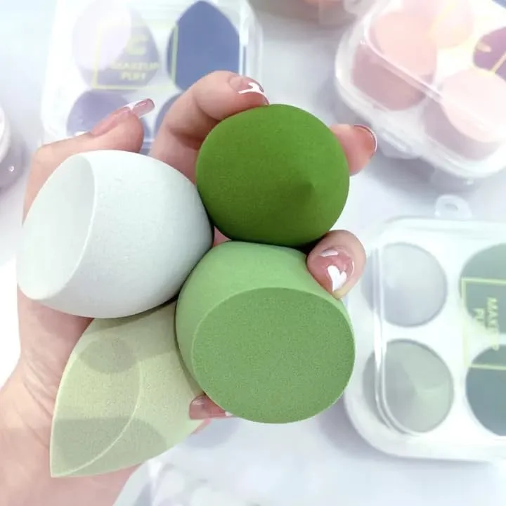 اسفنج آرایشی بلوم آورا، 4 عددی، تخم مرغی، سیلیکونی، سبز، مناسب برای کرم پودر مایع، کرم ها و پودرها