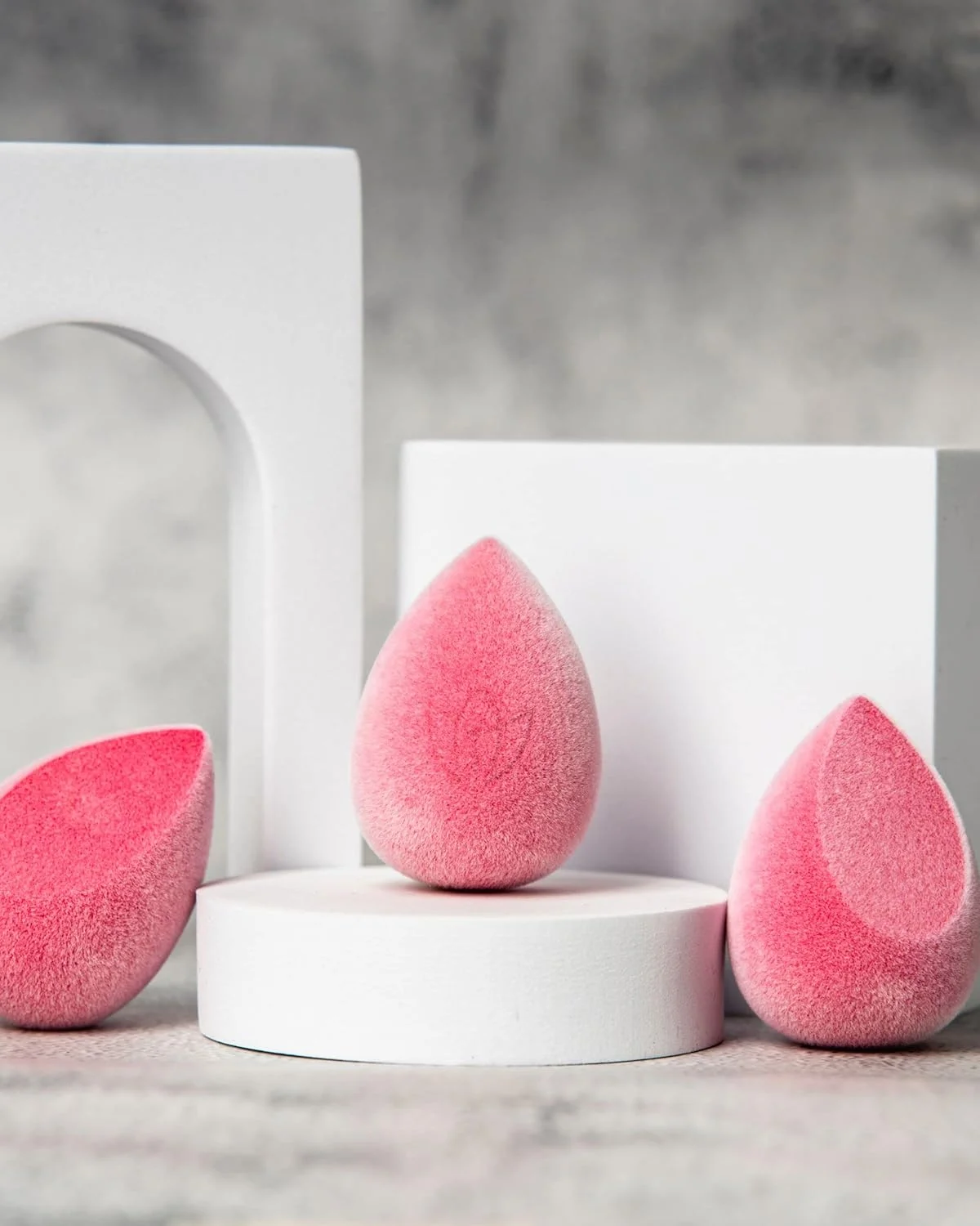 ست اسفنج آرایشی حرفه ای Ami Beauty - بدون لاتکس، ضد حساسیت و بدون بو، مناسب برای استفاده و ترکیب آرایش - همراه با جعبه اسفنج آرایشی (هلویی) ست اسفنج آرایشی حرفه ای Ami Beauty - بدون لاتکس، ضد حساسیت و بدون بو، مناسب برای استفاده و ترکیب آرایش - همراه با جعبه اسفنج آرایشی (هلویی)