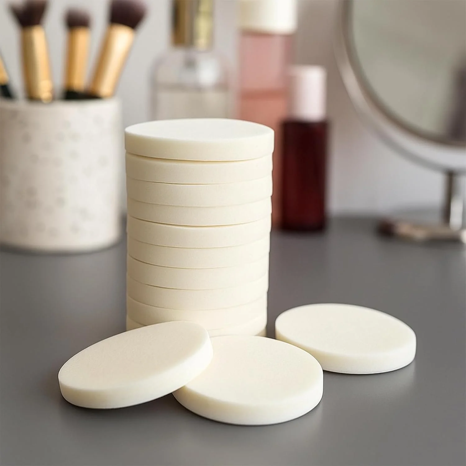 100 عدد پد آرایشی گرد سفید، پودر فونداسیون آرایشی، پف پودری آرایشی یکبار مصرف، مناسب برای انواع پوست، استفاده دوگانه مرطوب و خشک 100 عدد پد آرایشی گرد سفید، پودر فونداسیون آرایشی، پف پودری آرایشی یکبار مصرف، مناسب برای انواع پوست، استفاده دوگانه مرطوب و خشک