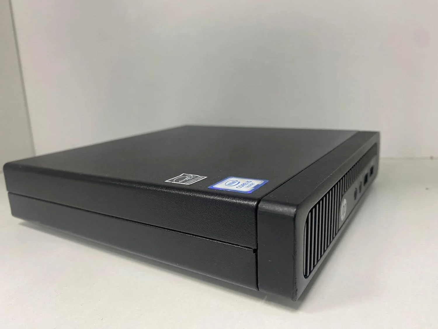 مینی کامپیوتر رومیزی HP EliteDesk 800 G2، پردازنده Core i5 (6500T) 2.5GHz، رم 8GB، حافظه SSD 256GB، WLAN، بلوتوث، ویندوز 10 پرو 64 بیتی (گرافیک HD 530) (بازسازی شده)