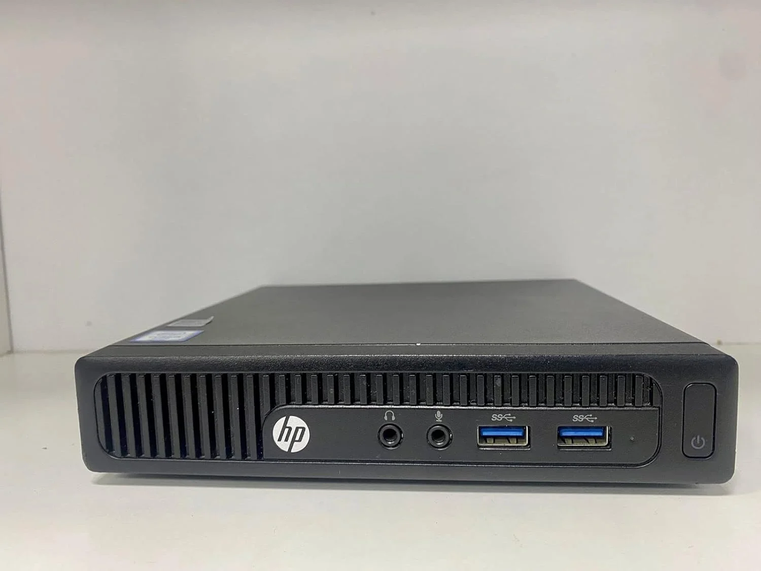 مینی کامپیوتر رومیزی HP EliteDesk 800 G2، پردازنده Core i5 (6500T) 2.5GHz، رم 8GB، حافظه SSD 256GB، WLAN، بلوتوث، ویندوز 10 پرو 64 بیتی (گرافیک HD 530) (بازسازی شده) مینی کامپیوتر رومیزی HP EliteDesk 800 G2، پردازنده Core i5 (6500T) 2.5GHz، رم 8GB، حافظه SSD 256GB، WLAN، بلوتوث، ویندوز 10 پرو 64 بیتی (گرافیک HD 530) (بازسازی شده)