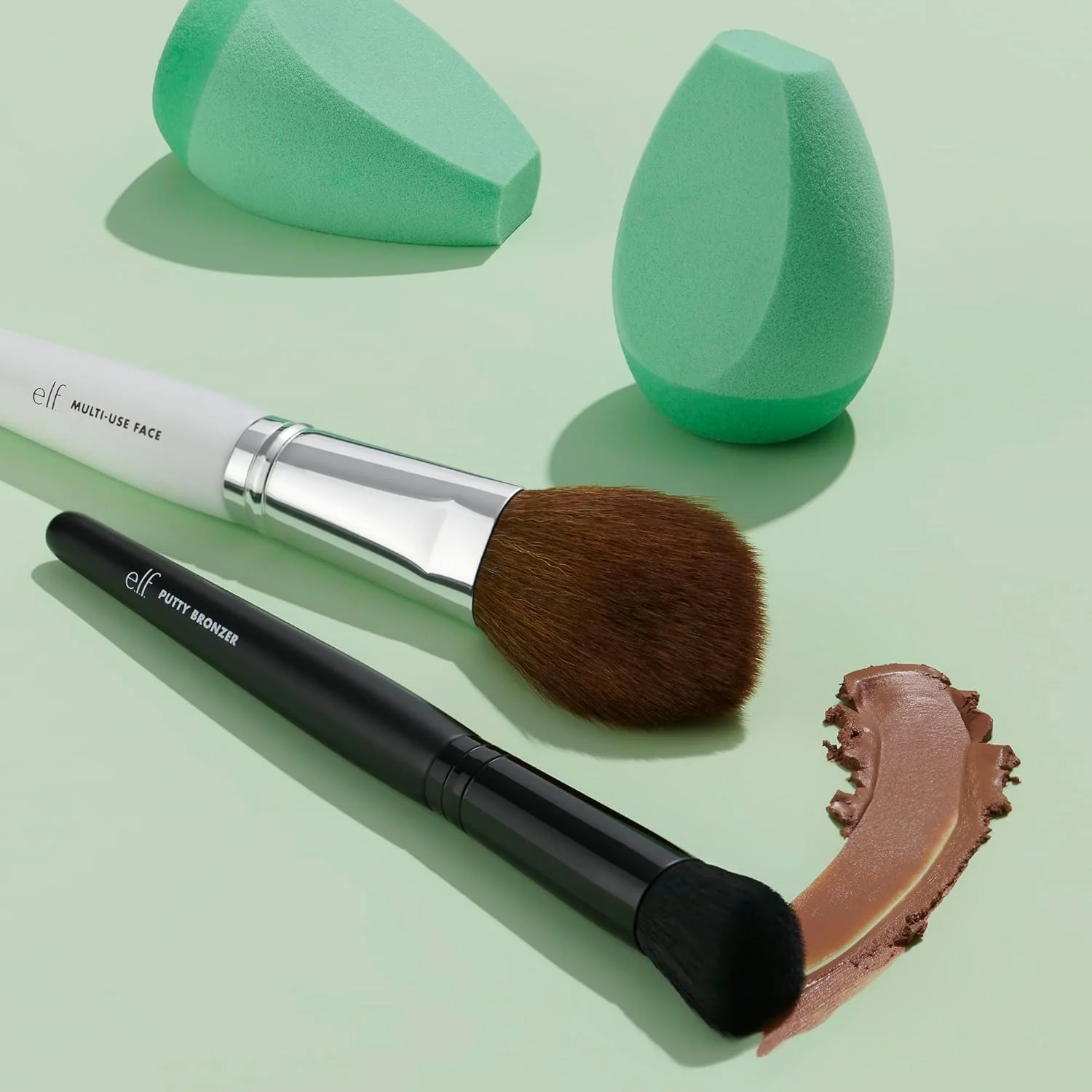 اسفنج زاویه دار سیلیکونی صورت ای.ال.اف، طراحی زاویه دار برای رژگونه کرمی و مایع، برنزر، کرم پودر و کانسیلر، ترکیب و پخش، فوم بدون لاتکس، 1 عدد اسفنج زاویه دار سیلیکونی صورت ای.ال.اف، طراحی زاویه دار برای رژگونه کرمی و مایع، برنزر، کرم پودر و کانسیلر، ترکیب و پخش، فوم بدون لاتکس، 1 عدد