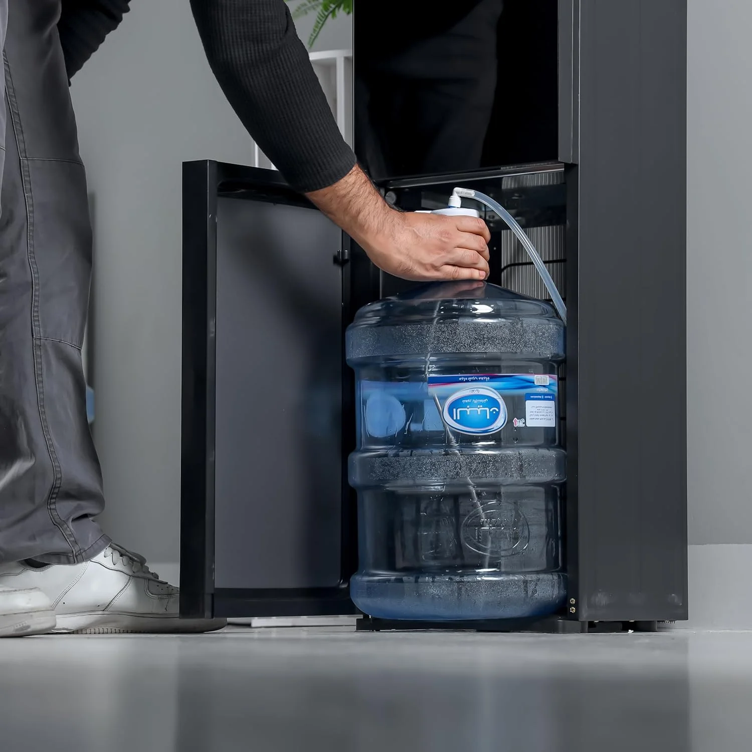 آبسردکن گرم، سرد و معمولی Geepas مدل GWD17037 | دارای 3 گزینه شیر فشاری، خنک کننده سریع آبسردکن گرم، سرد و معمولی Geepas مدل GWD17037 | دارای 3 گزینه شیر فشاری، خنک کننده سریع