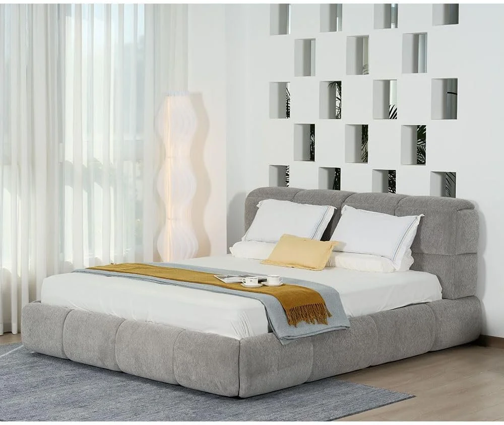 تخت خواب دو نفره مدل Danube Home Ian، سایز کینگ 180x200 به همراه تختخواب های ذخیره سازی تاج تخت | مبلمان قاب تخت خواب دو نفره چوبی با طراحی مدرن | تخت خواب راحت (تشک شامل نمی شود) ابعاد: L246xW206xH103cm - خاکستری روشن