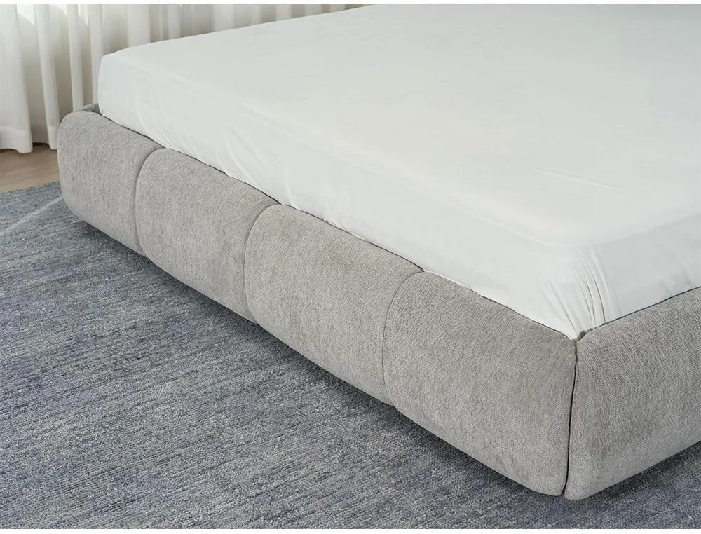 تخت خواب دو نفره مدل Danube Home Ian، سایز کینگ 180x200 به همراه تختخواب های ذخیره سازی تاج تخت | مبلمان قاب تخت خواب دو نفره چوبی با طراحی مدرن | تخت خواب راحت (تشک شامل نمی شود) ابعاد: L246xW206xH103cm - خاکستری روشن