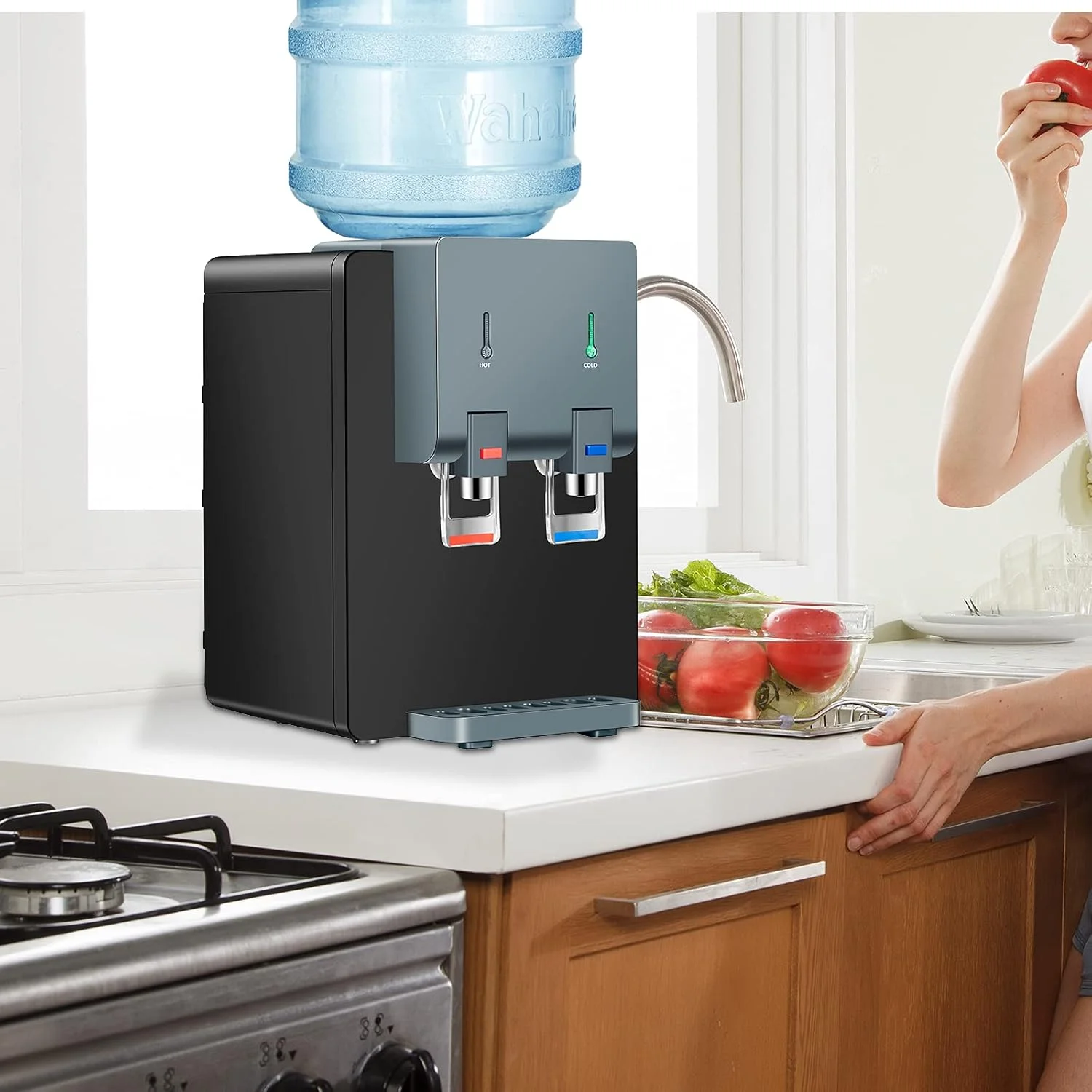 آبسردکن رومیزی ممتاز ACCVI، مناسب برای بطری های 3 یا 5 گالن، بارگیری از بالا، آب گرم و سرد، قفل ایمنی کودک، طراحی جمع و جور ایده آل برای خانه ها، آشپزخانه ها، دفاتر، خوابگاه ها، مشکی