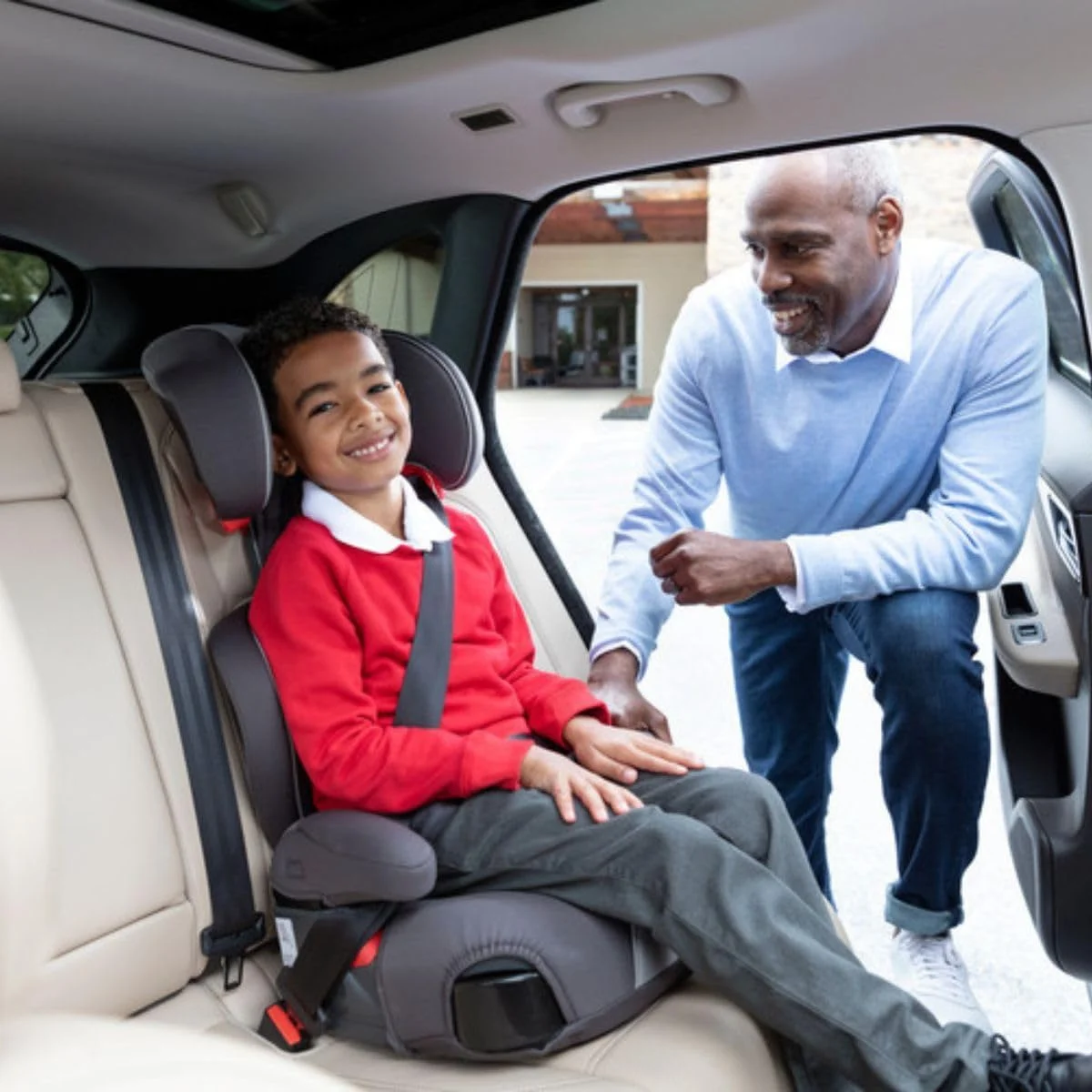 صندلی خودرو کودک گراکو Logico L مدل High Back Booster، گروه 2/3 (تقریباً 4 تا 12 سال، 15-36 کیلوگرم)، مشکی نیمه شب صندلی خودرو کودک گراکو Logico L مدل High Back Booster، گروه 2/3 (تقریباً 4 تا 12 سال، 15-36 کیلوگرم)، مشکی نیمه شب