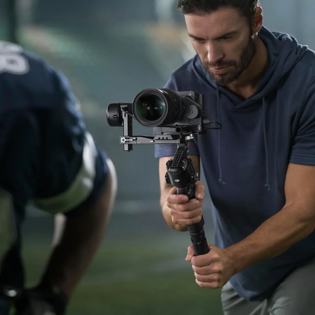 DJI RS 4، تثبیت کننده گیمبال 3 محوره برای دوربین های DSLR و بدون آینه Canon/Sony/Panasonic/Nikon/Fujifilm، نسل دوم تصویربرداری عمودی بومی، جوی استیک سوئیچ 2 حالته، نسخه امارات DJI RS 4، تثبیت کننده گیمبال 3 محوره برای دوربین های DSLR و بدون آینه Canon/Sony/Panasonic/Nikon/Fujifilm، نسل دوم تصویربرداری عمودی بومی، جوی استیک سوئیچ 2 حالته، نسخه امارات
