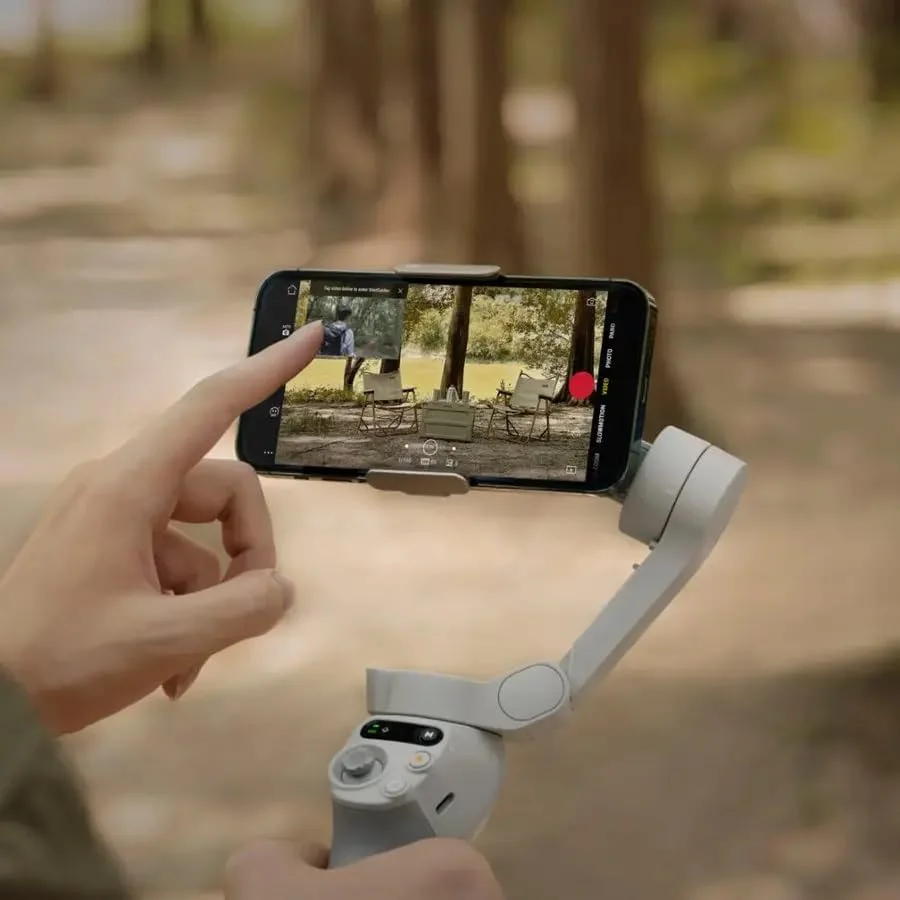 DJI Osmo Mobile SE لرزشگیر گیمبال 3 محوره تلفن هوشمند، گیمبال تلفن برای آیفون، اندروید، ShotGuides، ActiveTrack 6.0، لرزشگیر ولاگینگ برای TikTok، مسافرت، یوتیوب، با MSD 256 گیگابایتی