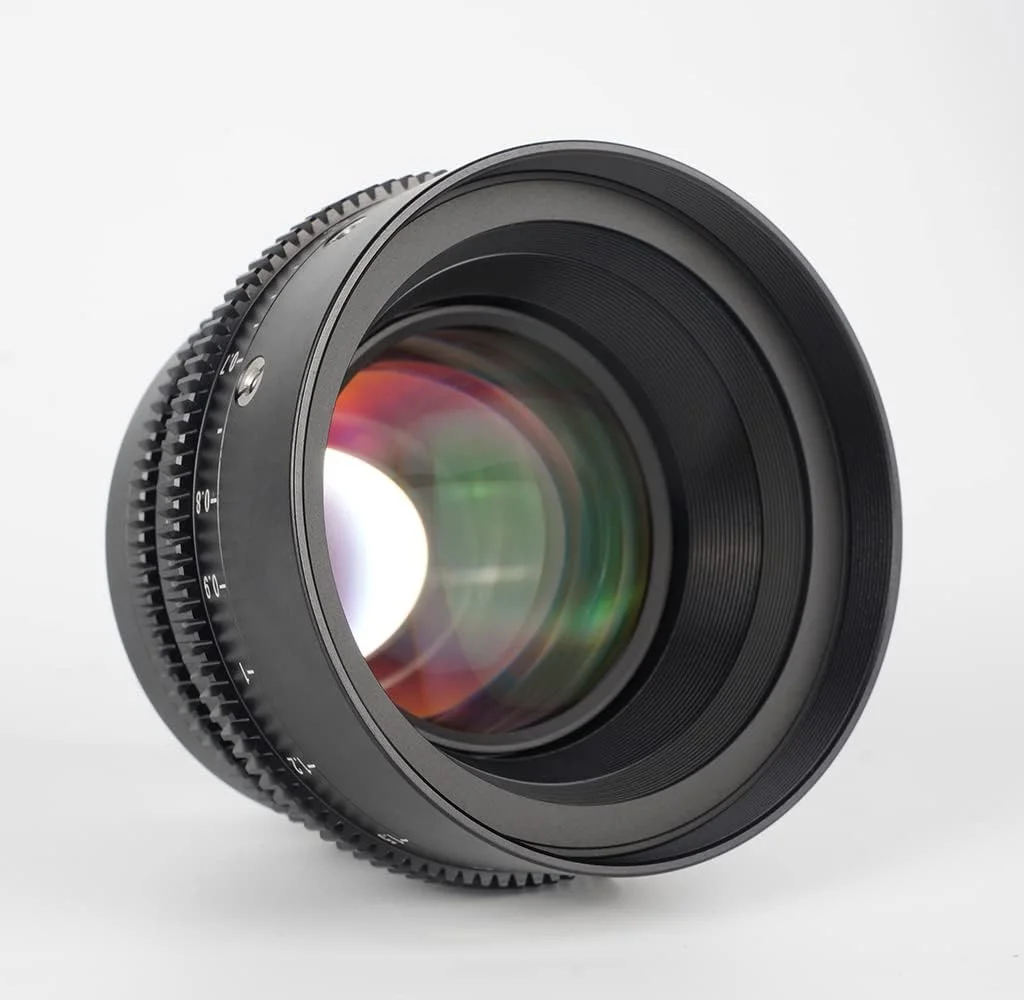 لنز سینمایی 7artisans 50mm T1.05 برای دوربین های سونی با مانت E، لنزهای دوربین بدون آینه با دیافراگم بزرگ و فوکوس دستی لنز سینمایی 7artisans 50mm T1.05 برای دوربین های سونی با مانت E، لنزهای دوربین بدون آینه با دیافراگم بزرگ و فوکوس دستی