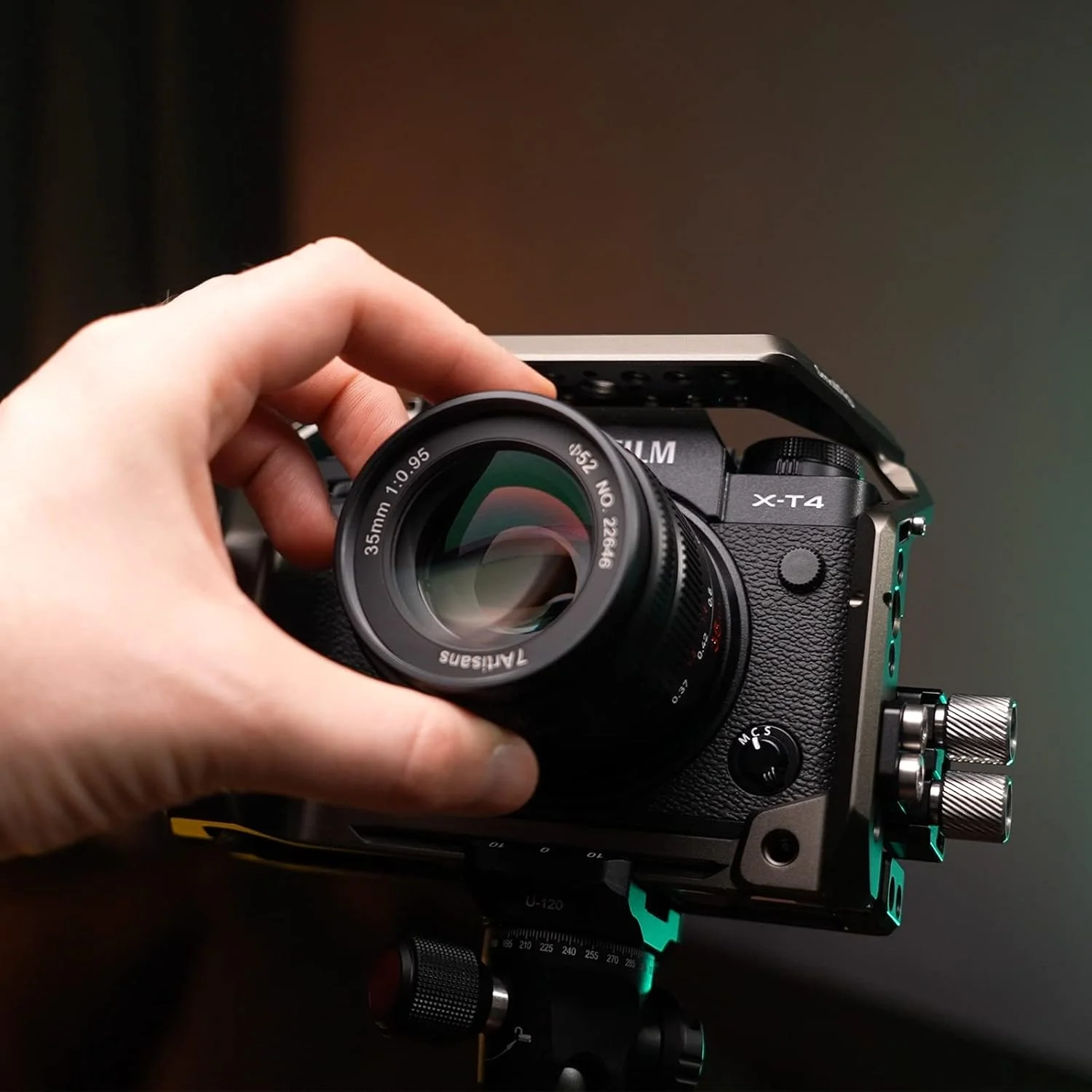 لنز دوربین بدون آینه 7artisans 35mm f0.95 با دیافراگم بزرگ APS-C، جمع و جور برای Canon Eos-M1 Eos-M2 Eos-M3 M5 M6 M10 M100 M50