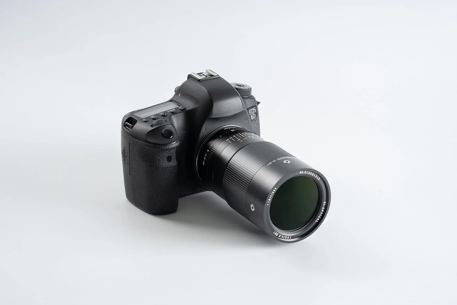 لنز ماکرو 100mm F2.8 2x با بدنه فلزی و مانت کفشک سرد TTArtisan سازگار با مانت Canon EF - مشکی لنز ماکرو 100mm F2.8 2x با بدنه فلزی و مانت کفشک سرد TTArtisan سازگار با مانت Canon EF - مشکی