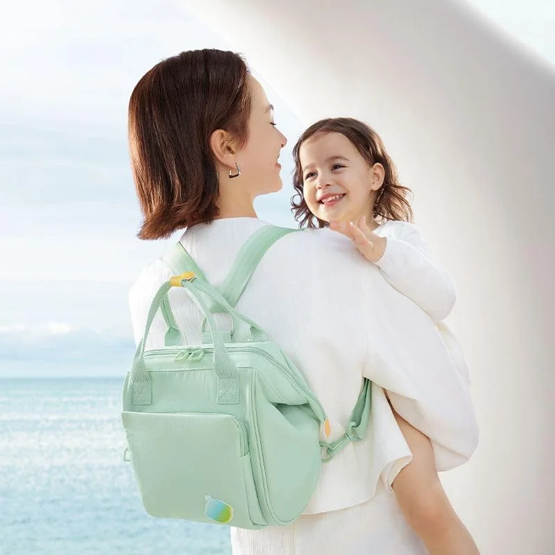 کیف کوچک لوازم کودک Babycare - طراحی ساده - دارای بندهای کناری - حجم راحت - سبز روشن کیف کوچک لوازم کودک Babycare - طراحی ساده - دارای بندهای کناری - حجم راحت - سبز روشن