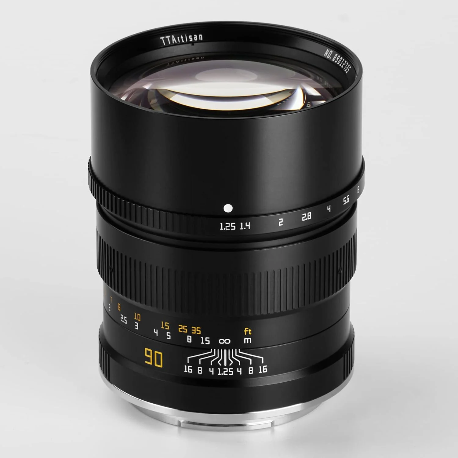 لنز دوربین TTArtisan 90mm F1.25 ASPH با فاصله کانونی مطلوب برای دوربین های فول فریم با مانت فوجی GFX مدل های GFX100, GFX 50S, GFX 50R, GFX100S