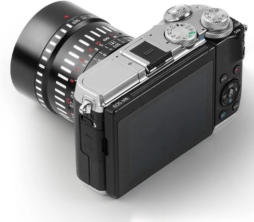 لنز دستی 50 میلی‌متری F0.95 پرتره TTartisan، سازگار با دوربین‌های فوجی X-Mount مدل‌های X-PRO1 X-PRO2 X-E1 X-E2 X-E3 X-H1 X-T1 X-T10 X-T2 X-T3 X-T20 X-T30 X-T100 X-A1 X-A10 X-A2 X-A3 X-A5