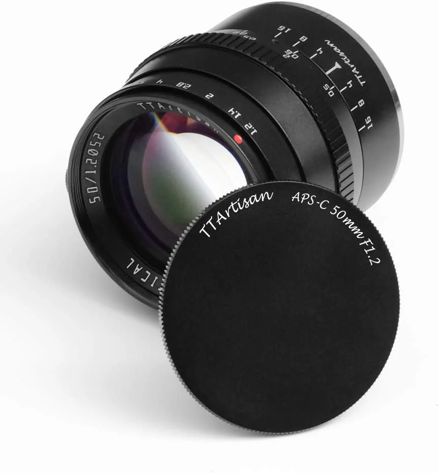 لنز دوربین TTArtisan 50mm F1.2 APS-C با دیافراگم بزرگ و فوکوس دستی سازگار با دوربین های فوجی X Mount