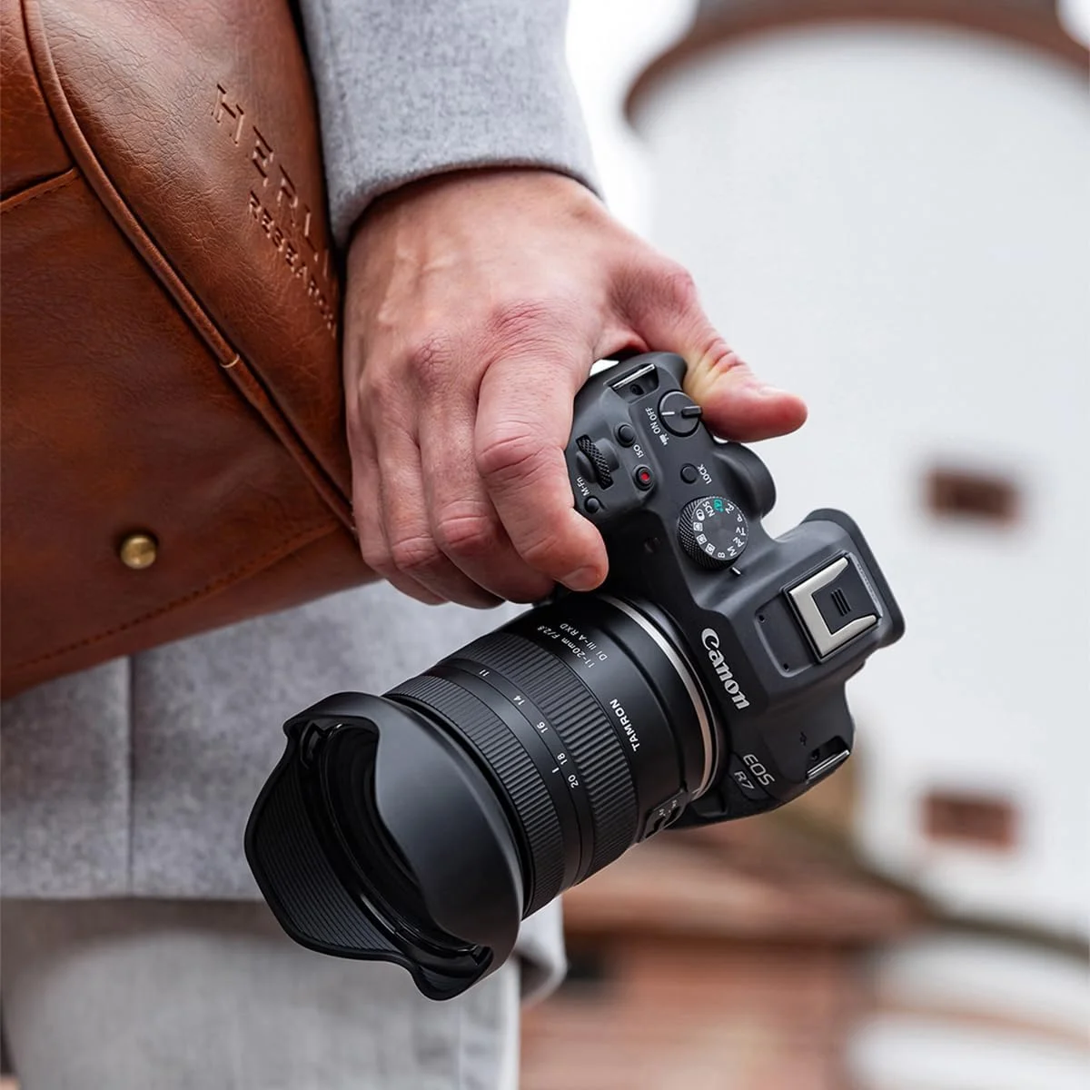 لنز تامرون 11-20mm F/2.8 Di III-A RXD برای مانت Canon RF APS-C لنز تامرون 11-20mm F/2.8 Di III-A RXD برای مانت Canon RF APS-C