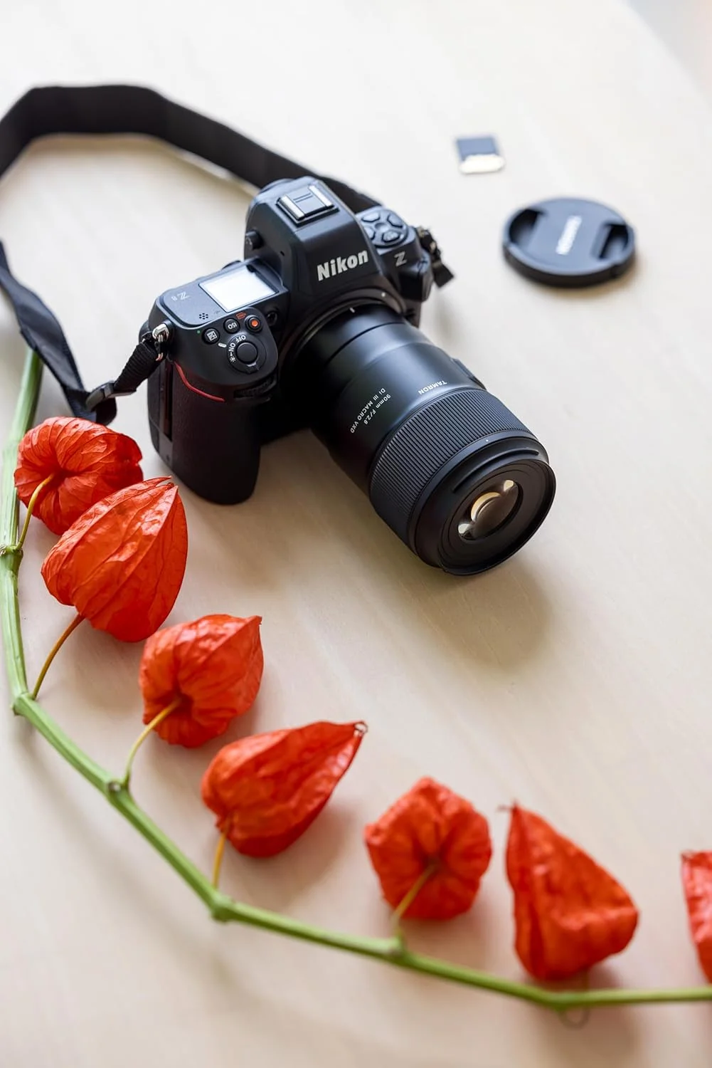 لنز تامرون 90 میلیمتر F/2.8 Di III Macro VXD برای نیکون Z-Mount لنز تامرون 90 میلیمتر F/2.8 Di III Macro VXD برای نیکون Z-Mount