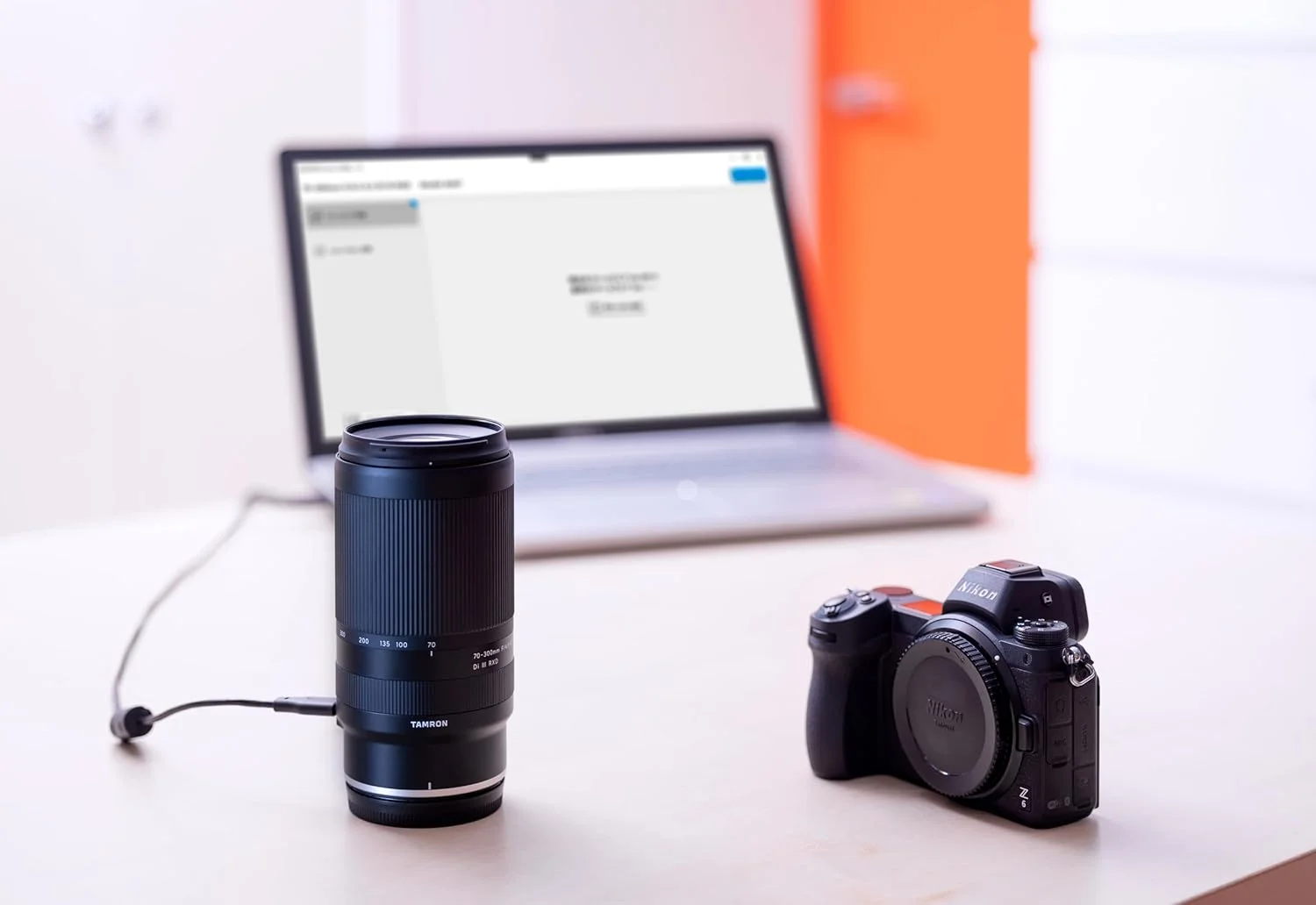 TAMRON - 70-300mm - F/4.5-6.3 Di III RXD - Nikon Z - لنز زوم تله فوتو - برای عکاسی از مناظر، ورزش و سایر فعالیت ها، حیوانات خانگی، حیات وحش و موارد دیگر - ساختار مقاوم در برابر رطوبت - A047Z TAMRON - 70-300mm - F/4.5-6.3 Di III RXD - Nikon Z - لنز زوم تله فوتو - برای عکاسی از مناظر، ورزش و سایر فعالیت ها، حیوانات خانگی، حیات وحش و موارد دیگر - ساختار مقاوم در برابر رطوبت - A047Z