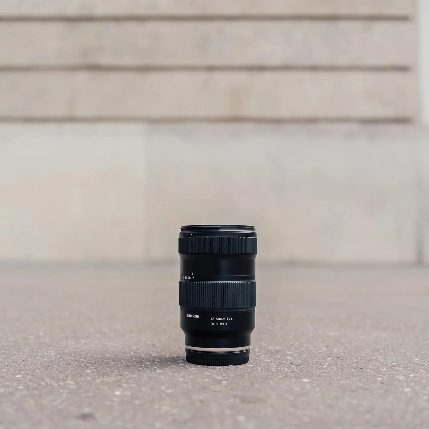لنز تامرون 17-50mm F/4 Di III VXD برای دوربین های بدون آینه فول فریم سونی E-Mount نسخه امارات لنز تامرون 17-50mm F/4 Di III VXD برای دوربین های بدون آینه فول فریم سونی E-Mount نسخه امارات