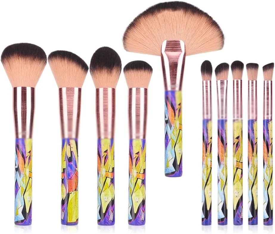 ست برس آرایشی SKipdr با فرول سیم کشی و دسته چوبی رنگ آمیزی شده، شامل برس های پودر، کانتور، هایلایتر و برس های آرایش صورت