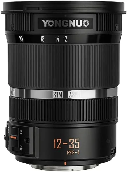لنز زوم استاندارد 12-35 میلی‌متری YONGNUO با دیافراگم F2.8-4، طراحی زوم داخلی، فاصله کانونی معادل 24-70 میلی‌متر، دیافراگم باز F2.8